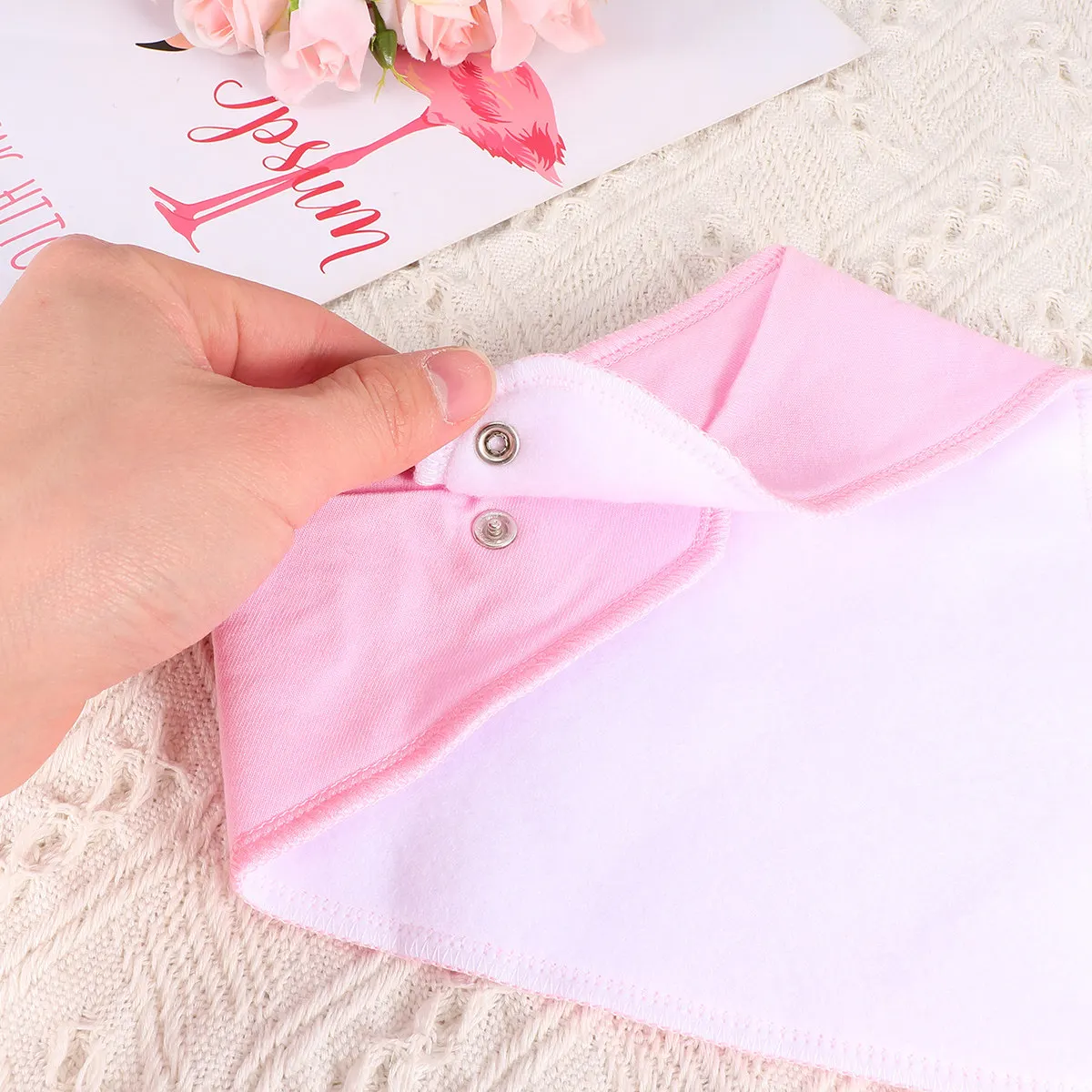 

4Pcs Pure Cotton Baby Feeding Towel Soft Absorbent Saliva Towel Nursing Burp Cloth Roll Up Convenient for Outing Pink