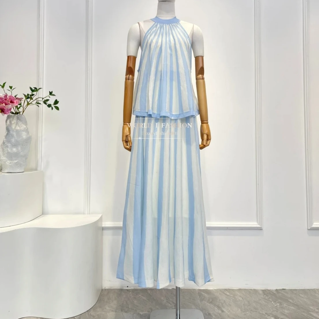 

Top Quality 2025 New Light Blue Striped Print Sleeveless Halter Blouse Tops and Midi Skirt Set