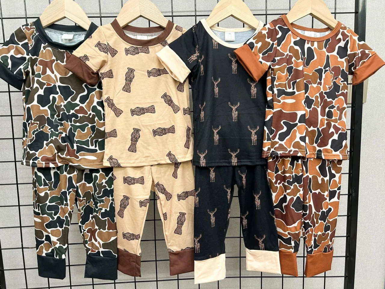 

Hot selling baby boy bamboo pajamas set boutique skin camouflage short sleeve trousers sleepwear clothing