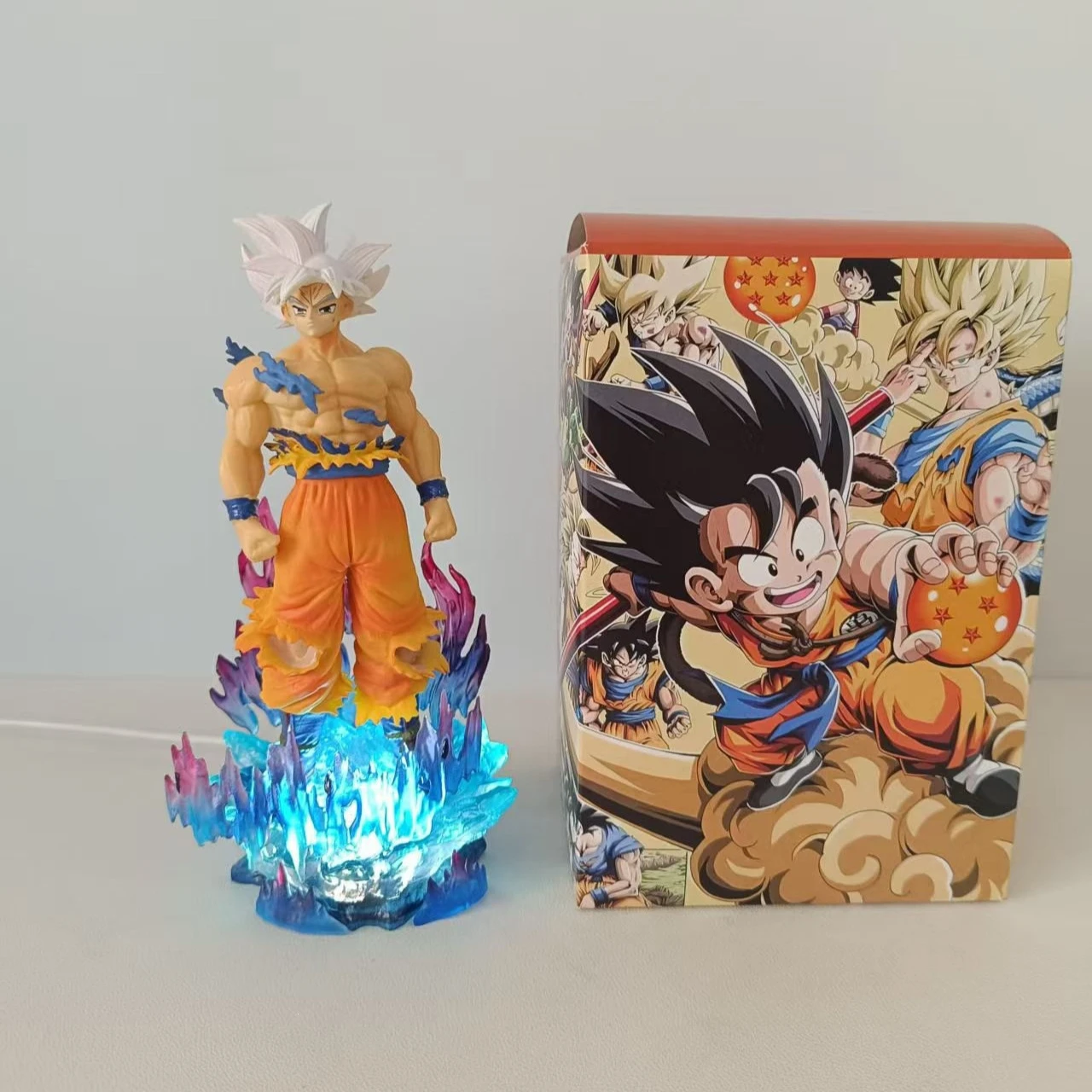 figura-luminosa-a-led-di-goku-in-versione-ultra-instinct-di-dragon-ball-statuetta-in-pvc-da-collezione-decorazione-da-scrivania-ornamento-statua-anime-regalo-per-i-fan