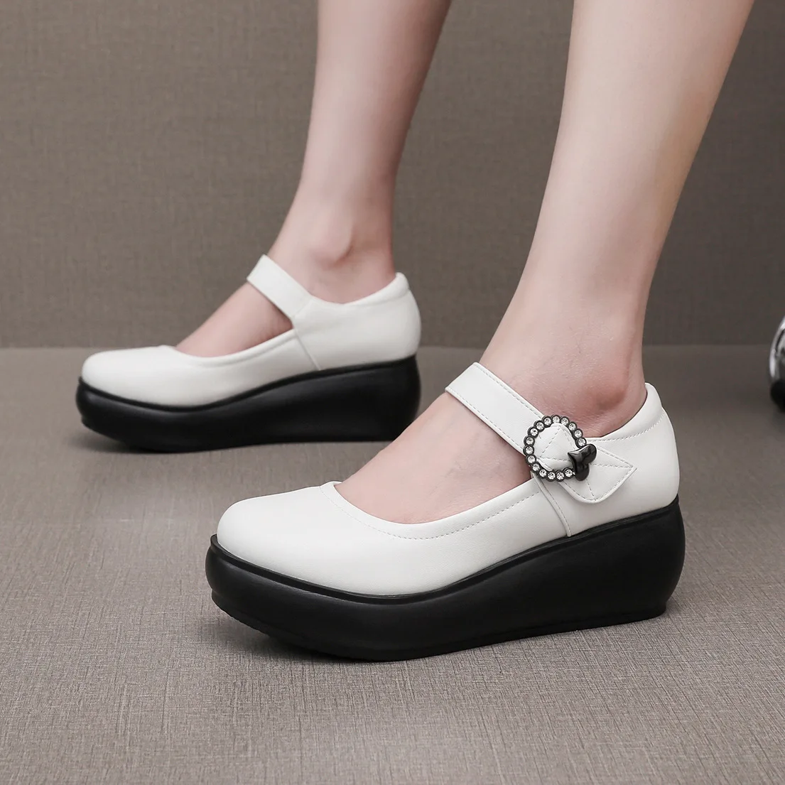 

Удобные дышащие туфли-лодочки из натуральной кожи на плоской платформе 6 см, весна 2026, женские туфли на танкетке для офиса, размеры 32-43