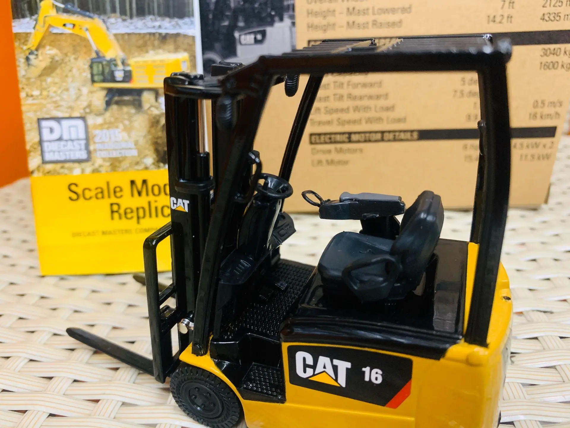 1:25 DM 85504C EP16 C PNY camión elevador aleación modelo coche juguetes decoración del hogar regalo de cumpleaños para niños niño