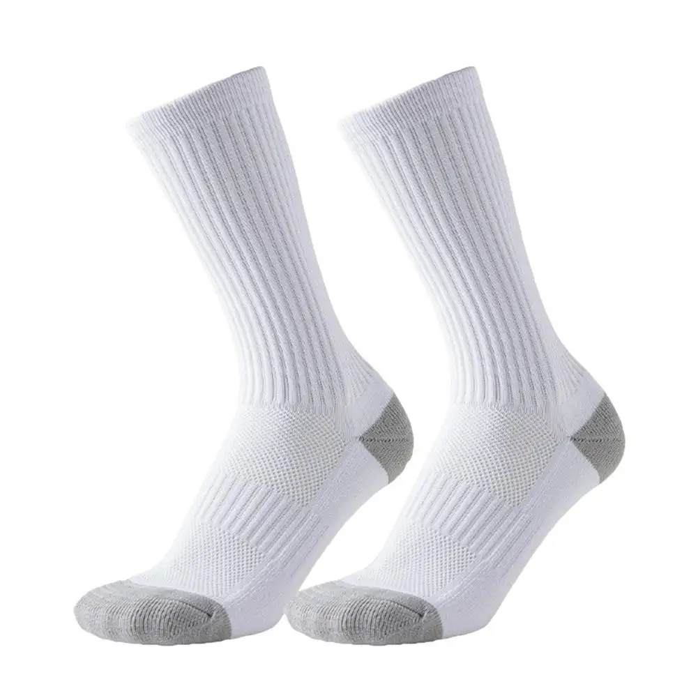 Skarpety załogowe bawełniane antypoślizgowe Skarpety załogowe bawełniane o wysokiej wydajności męskie do codziennych ćwiczeń biegania odprowadzające wilgoć