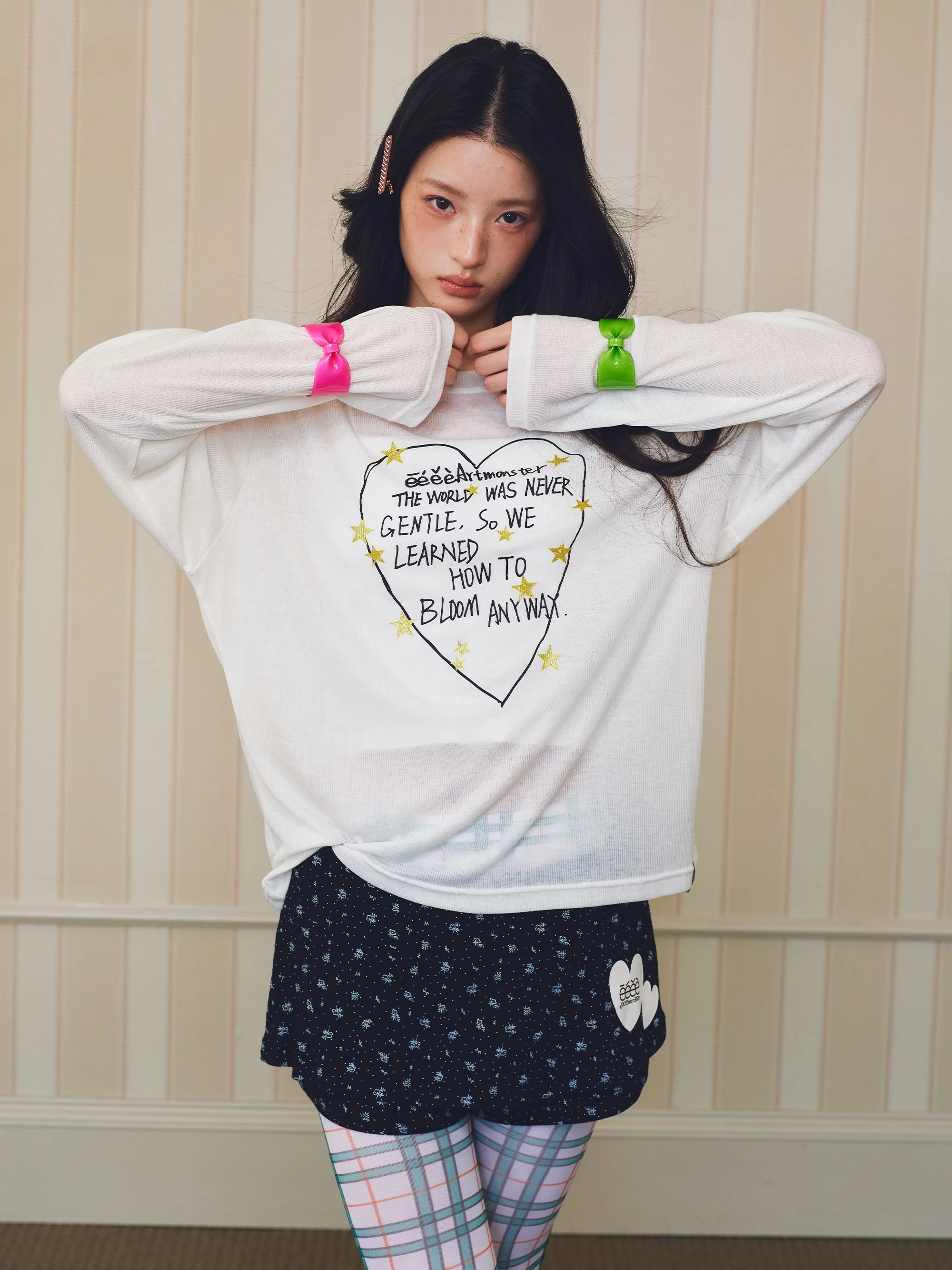 Handwritten Poem Long Sleeve Graffiti Star T-Shirt Gold Foil Sparkle Dust Autumn Collection Unisex round Neck Print Tee