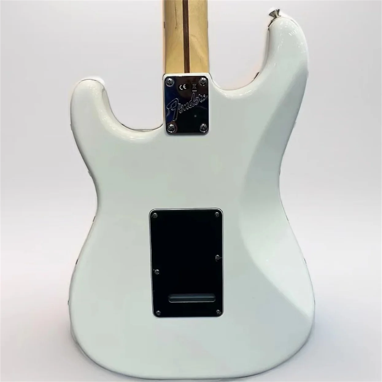 American Performer Stratocaster, Artic White