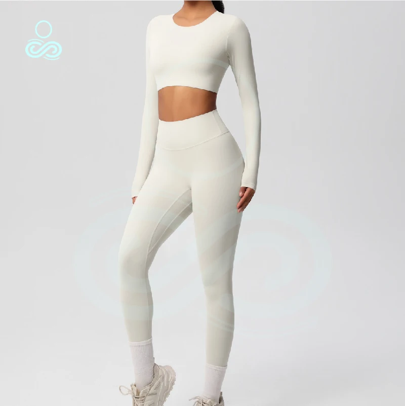 

25 Spring Solid Color Double-sided Nylon Brushed Nude Tight Fitting Sports Yoga Suit Set Running and Fitness Long Sleeves 2piece