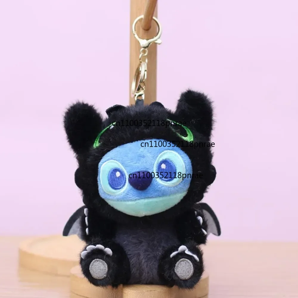 2025 ديزني جديد تحويل أبيض وأسود الخفافيش غرزة ألعاب من نسيج مخملي Kawaii الكرتون أفخم دمية الديكور هدية عيد ميلاد للبنين فتاة