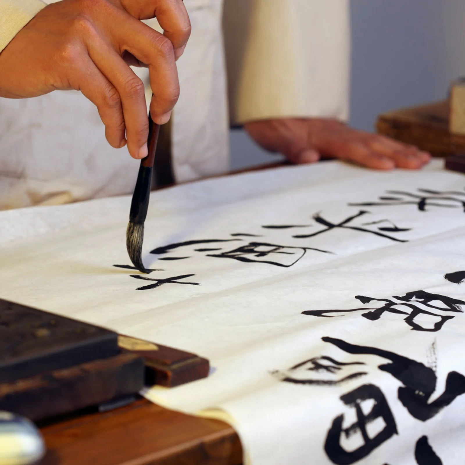 

46x2500cm Calligraphy Paper Roll Style Drawing Surface for Art Sketchbook Use Thin Yet Tough Strong Water Absorption Fine