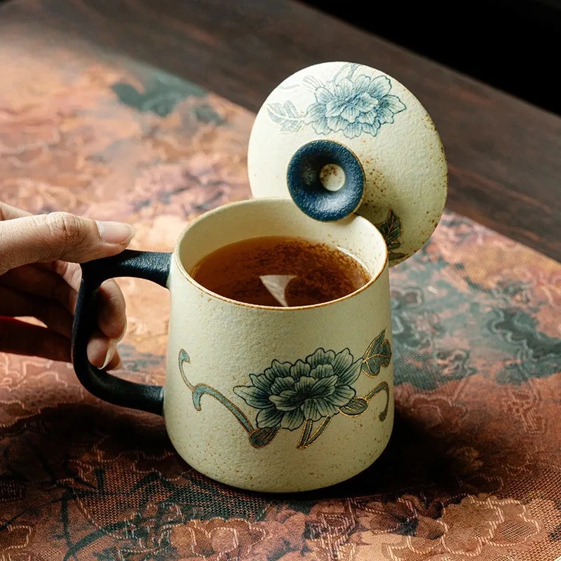 

330ml Blue And White Flint Red Mug Handmade Gold Drawing Peony Flower Coffee Cup Infuser Tea Maker Office Water Cup Teaset Craft