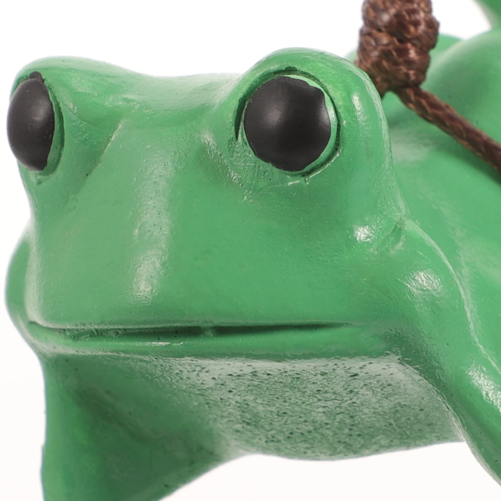 

Очаровательное автомобильное украшение в виде лягушки, прочный гипсовый материал, простая установка, уникальный дизайн, украшение для автомобильного зеркала, украшение для зеркала заднего вида