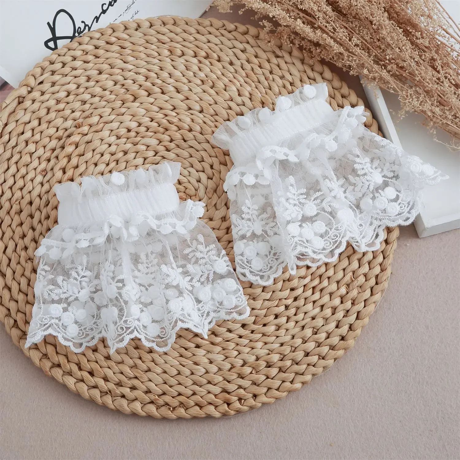 Lace Floral Fake Sleeve for Womens Ruffles Horn Cuffs Solid False Sleeves Lace Cuffs Detachable Wrist Warmer Wristband Accessory