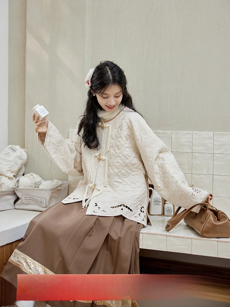 

Оригинальный комплект Hanfu «Восемь сокровищ» для женщин: осенне-зимний комплект с круглым вырезом, традиционная китайская одежда для праздника Цзюльй Вэньмин.