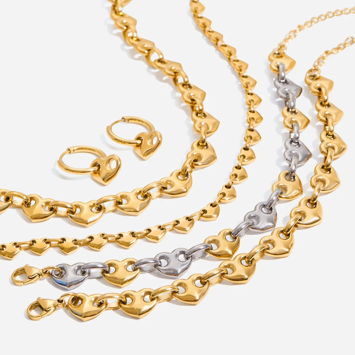 

Sweet and cool jewelry set｜Gold-Plated｜Pig Nose Lock in Heart｜Y2K Grunge｜Date & Office Cocktail Party necklace