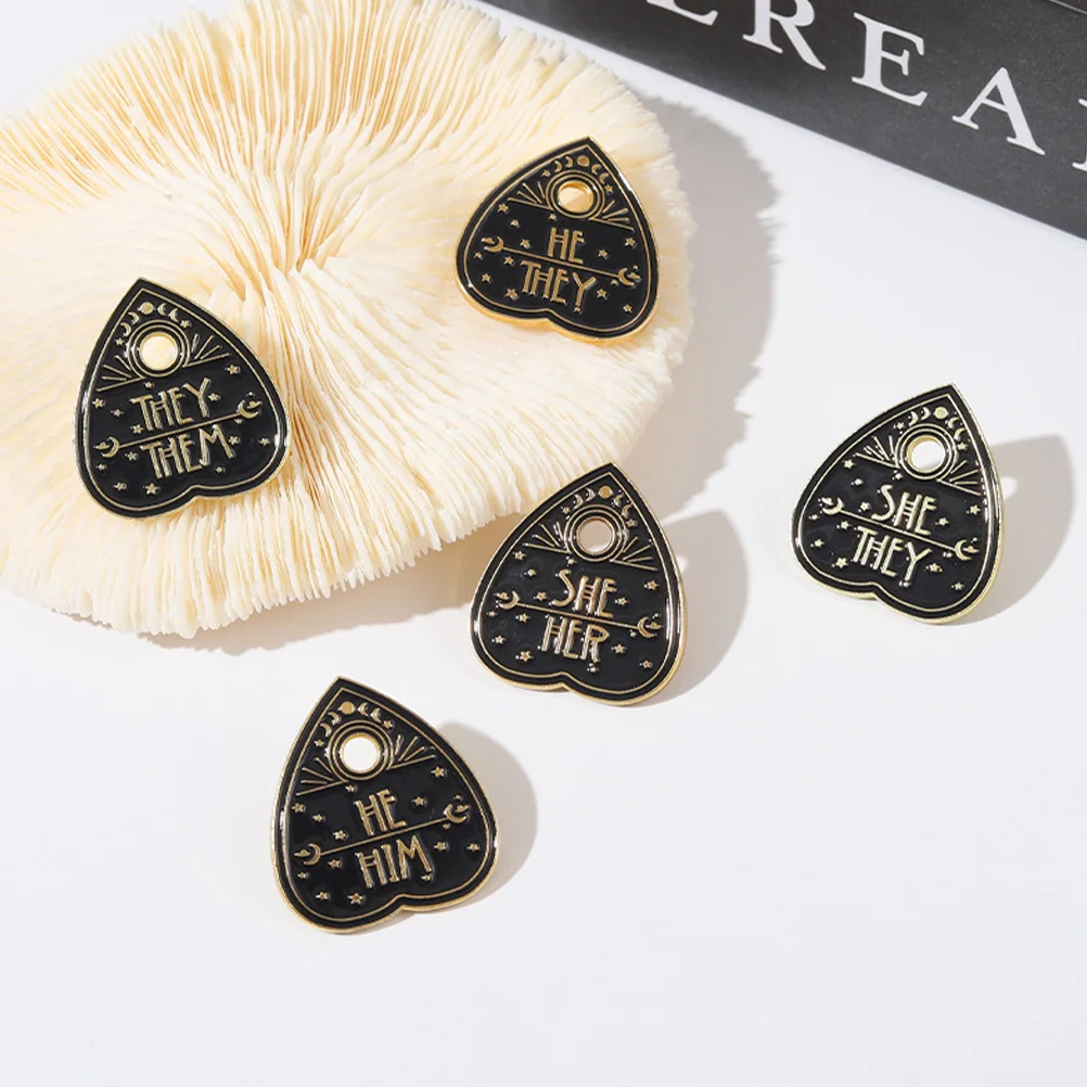 

5Pcs Heart Brooch Clothes Pin Creative Alloy Decorative Pins for Jackets Hats Sweaters Backpacks Accessories Heart Pin