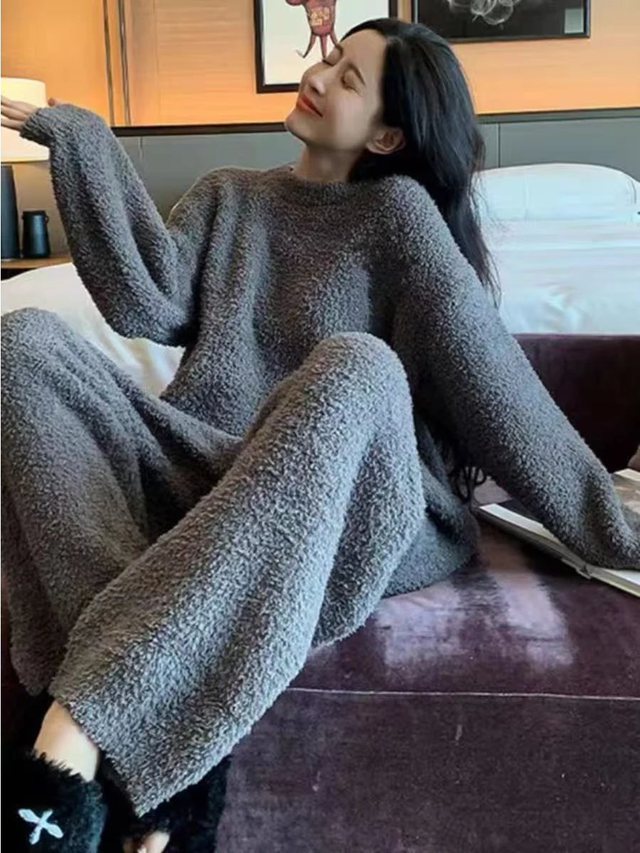 Winter New Coral Fleece Sleepwear Women's Thickened Plush Home Clothes Student Outdoor Wearable Simple Sweet Style Home Clothes