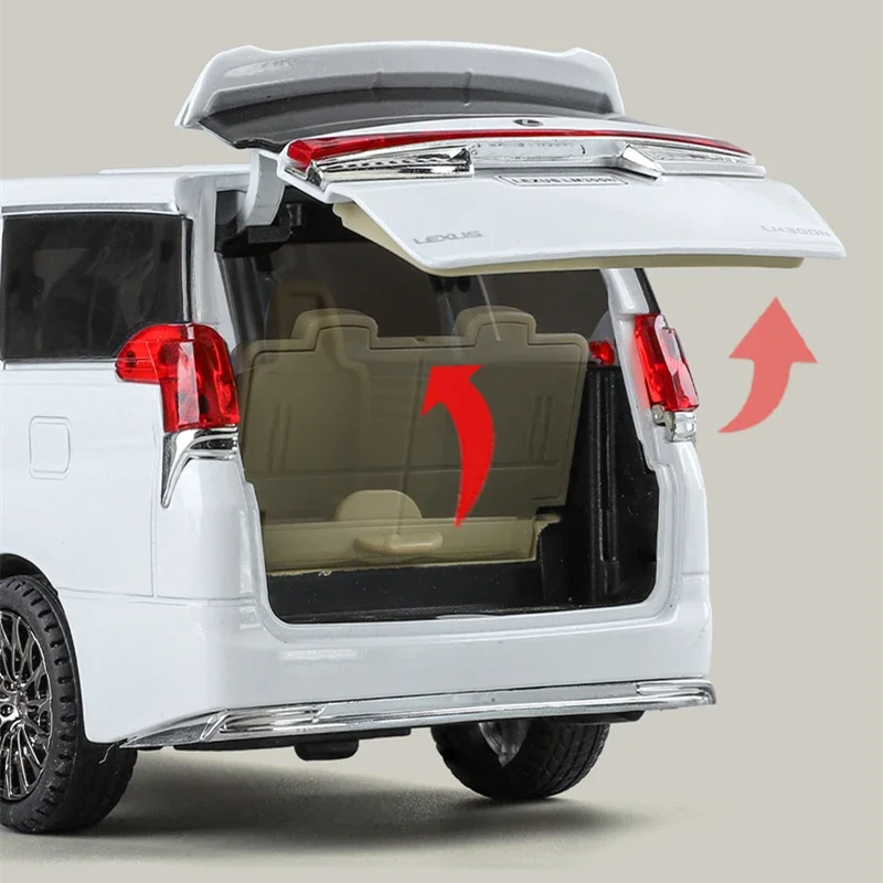 LM300 MPV سبيكة سيارة نموذج 1:24 النسخة الرئيسية Diecasts لعبة معدنية المركبات نموذج سيارة محاكاة الصوت والضوء هدية للأطفال