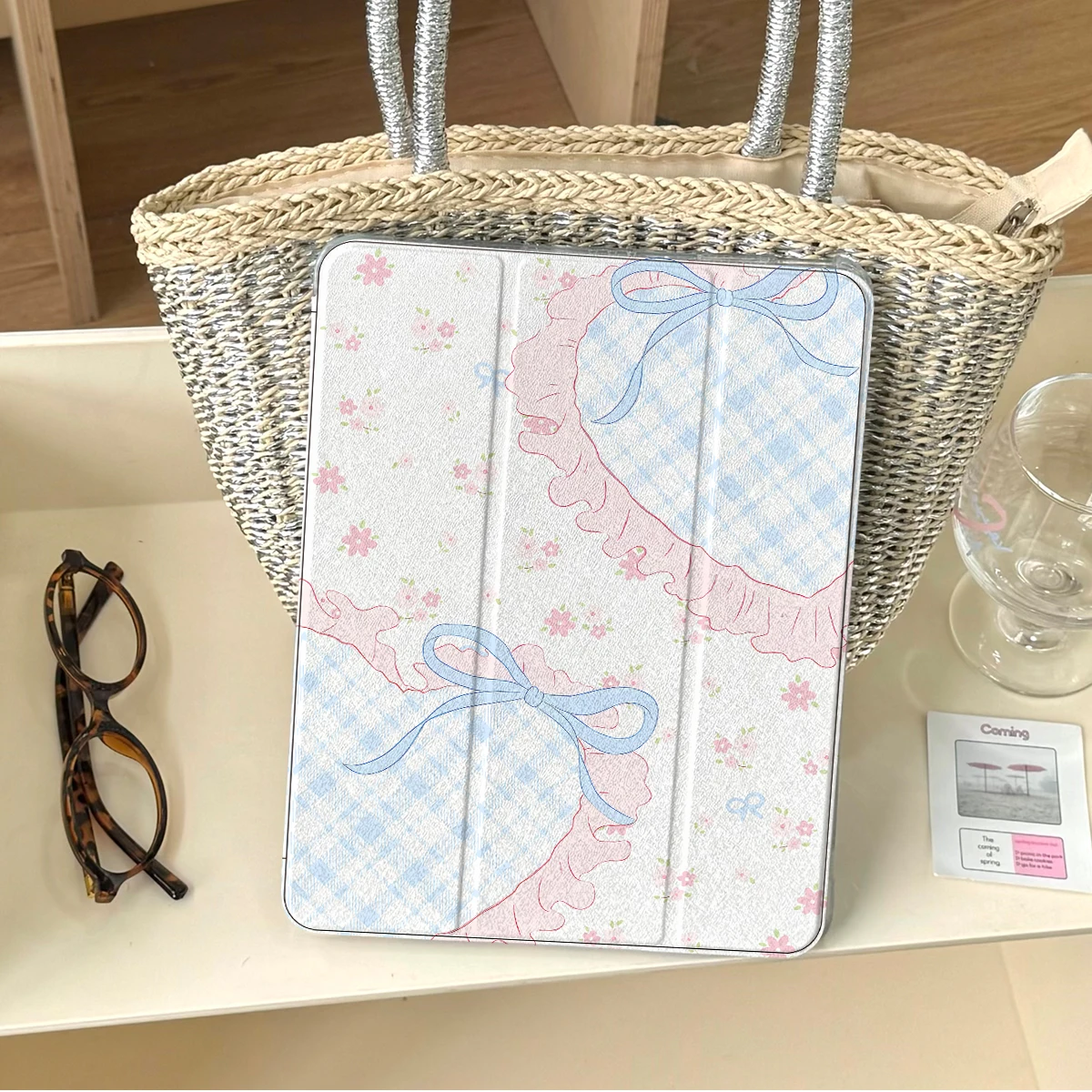 

New Love Bow For iPad Pro 11 inch Air 2024 iPad Air 5/4 10.9 10th 7/8 10.2 9.7 inch Air3 10.5 mini 6/5/4 Cover with Pen Holder