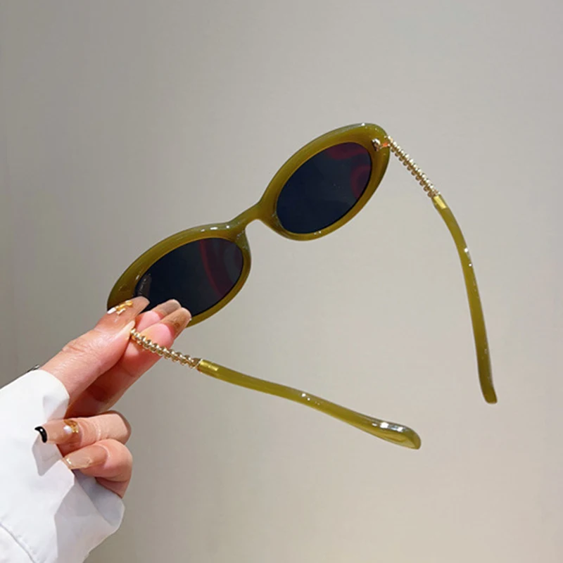 Luxury Brand Designer Small Frame Oval Sunglasses Women For Men Vintage Fashion Sun Glasses Trendy Punk Metal Chain Shades UV400