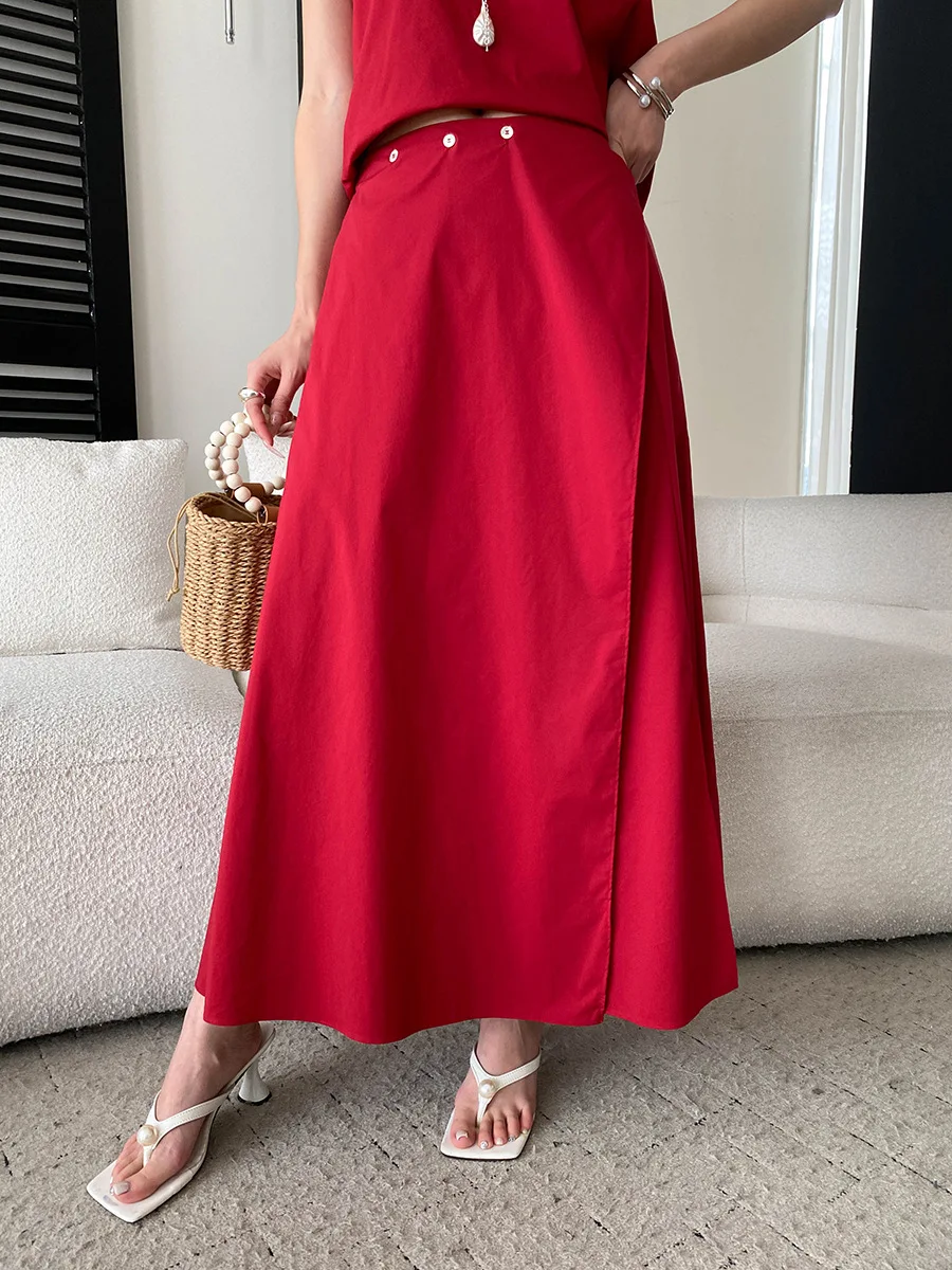 Frühlings- und Sommer-Damen-Set: Lässiges, einfarbiges, unregelmäßig designtes, ärmelloses Westen-Shirt mit Rundhalsausschnitt und Halbrock. – Detail 14
