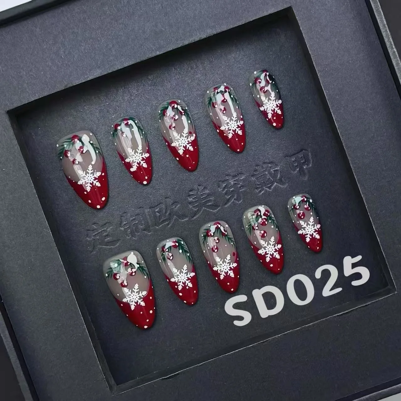 

10pcs Handmade Red French Press on Nails Christmas Snowflake Print Fake Nails Wearable European Winter Almond False Nails