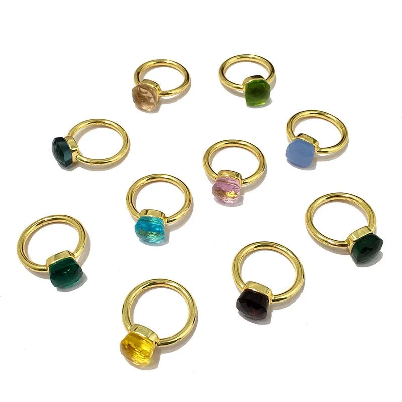 fashionable-crystal-green-gemstone-ring-unisex-sparkling-irregular-cut-simple-mushroom-head-design-wedding-band-ring
