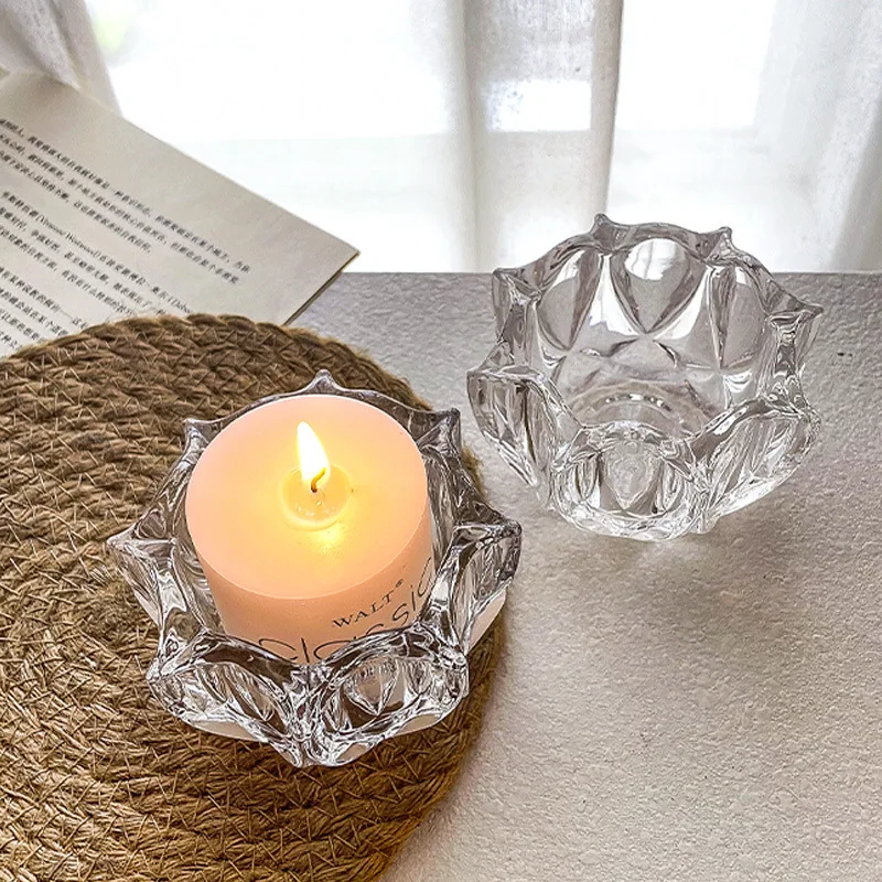 Kerzenhalter aus Kristallglas mit französischem Blumenmund, transparenter Kerzenhalter, romantische Dekoration, Haushaltskerzenbehälter