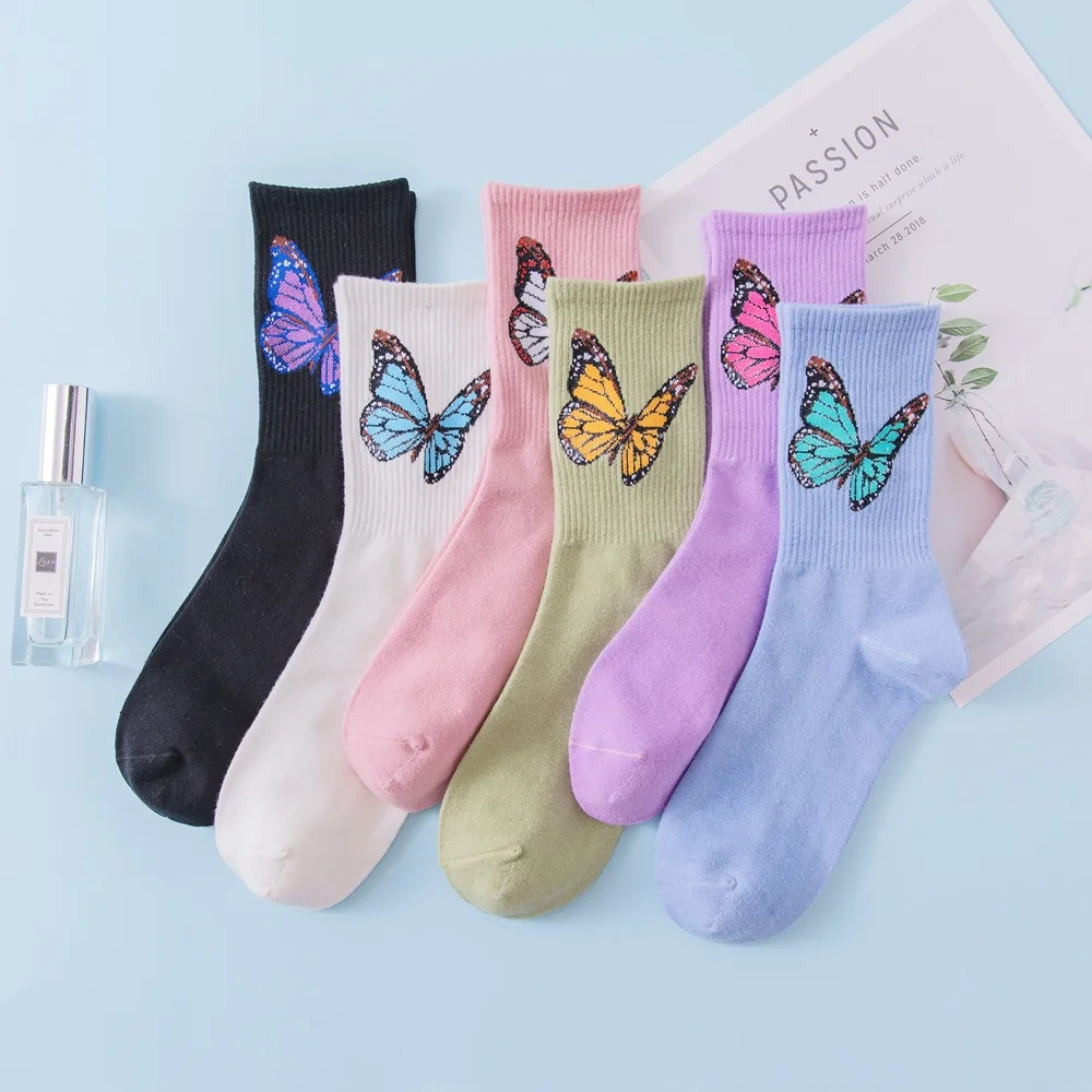 

1 Pair Butterfly Print Fashion Women's Crew Socks Combed Cotton Breathable Soft Street Tide Socks