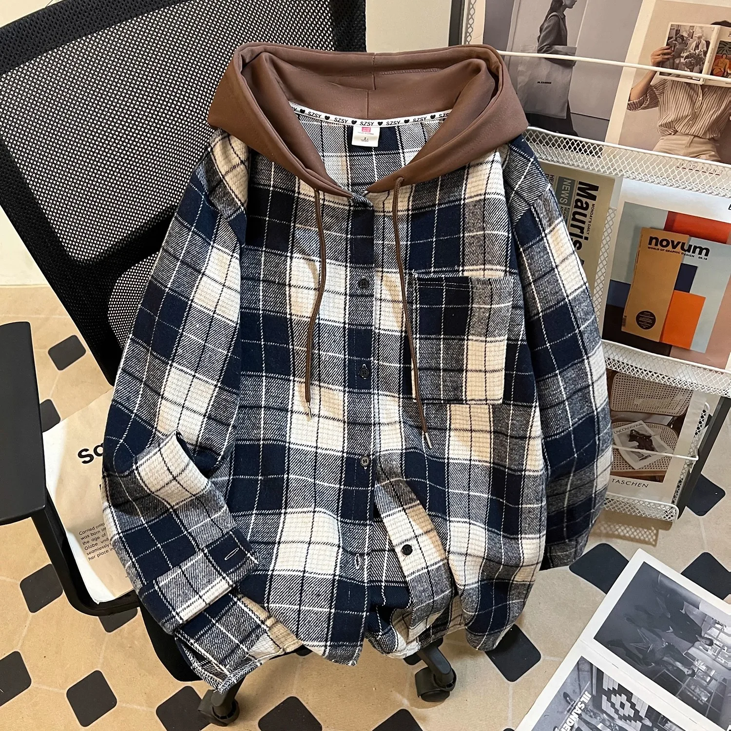 

Autumn Winter plus Size 300 Pounds Plaid Hooded Cardigan Women's 2025 New Thick Lazy Style Top Polyester Fiber Youth Loose Fit