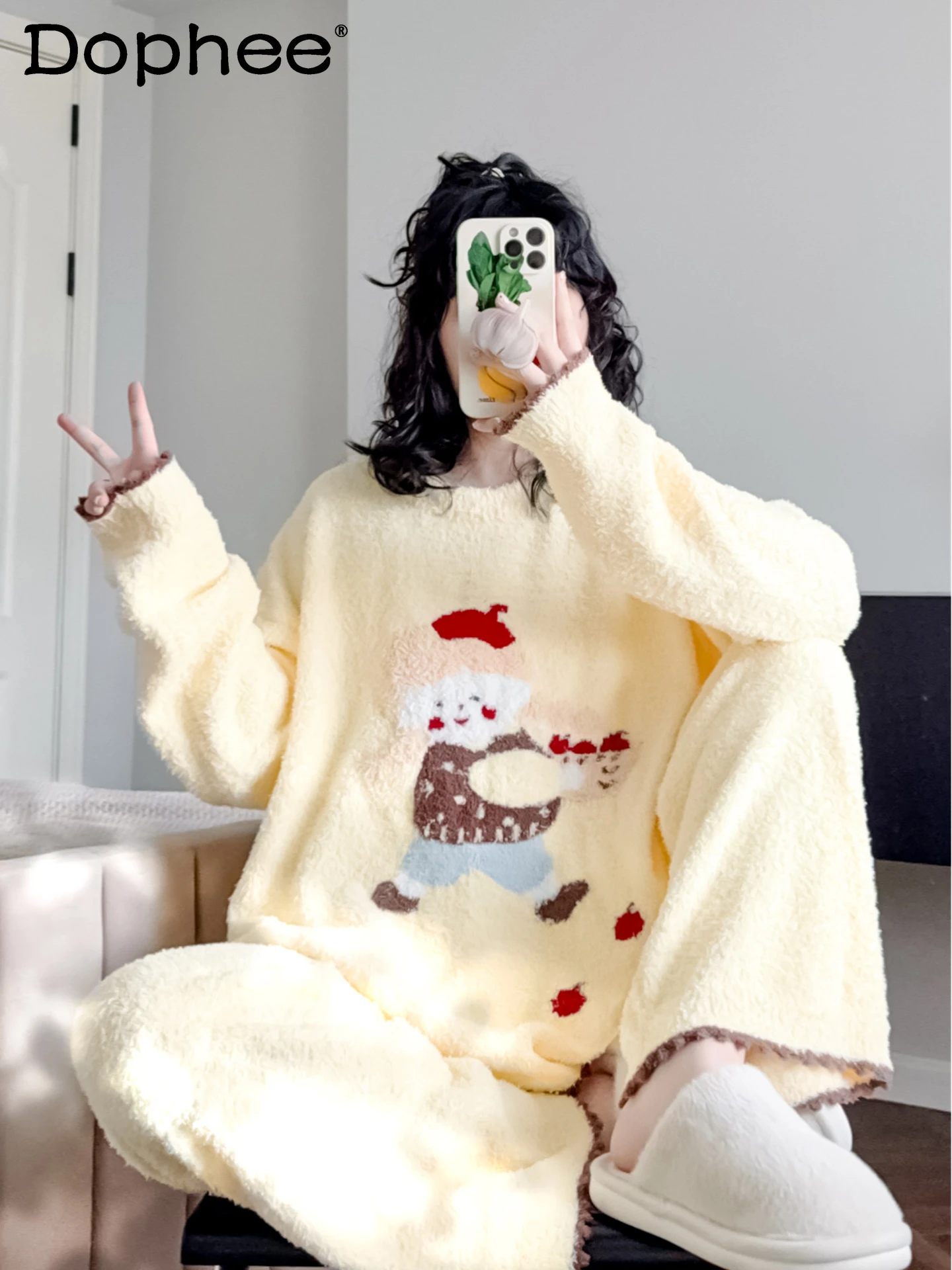 

Cartoon Sweet Cute Girl Round Neck Pajamas Women Autumn Winter Fleece Thickened Coral Fleece Set Warm Casual Homewear