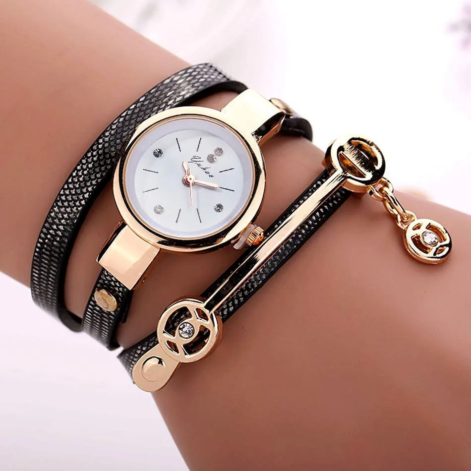

Fashion Twist Women Watches Hot Selling PU Quatrz Alloy Diamond Pendant Bracelet Watches