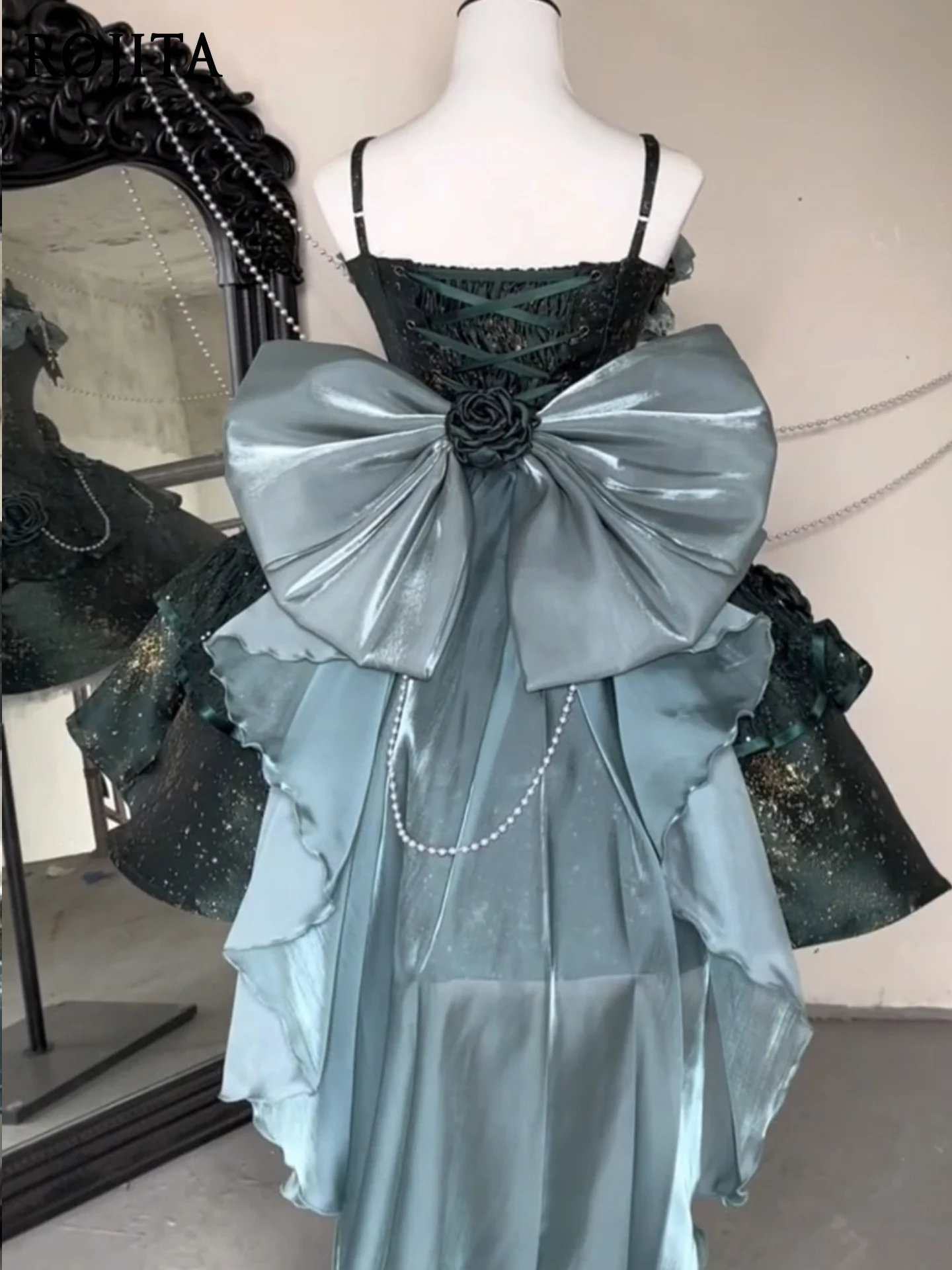 

Lolita Dress Wedding Evening Gown for Women High-end Graduation Dress Cosplay Costume Set Dress + Train + Neck Accessory