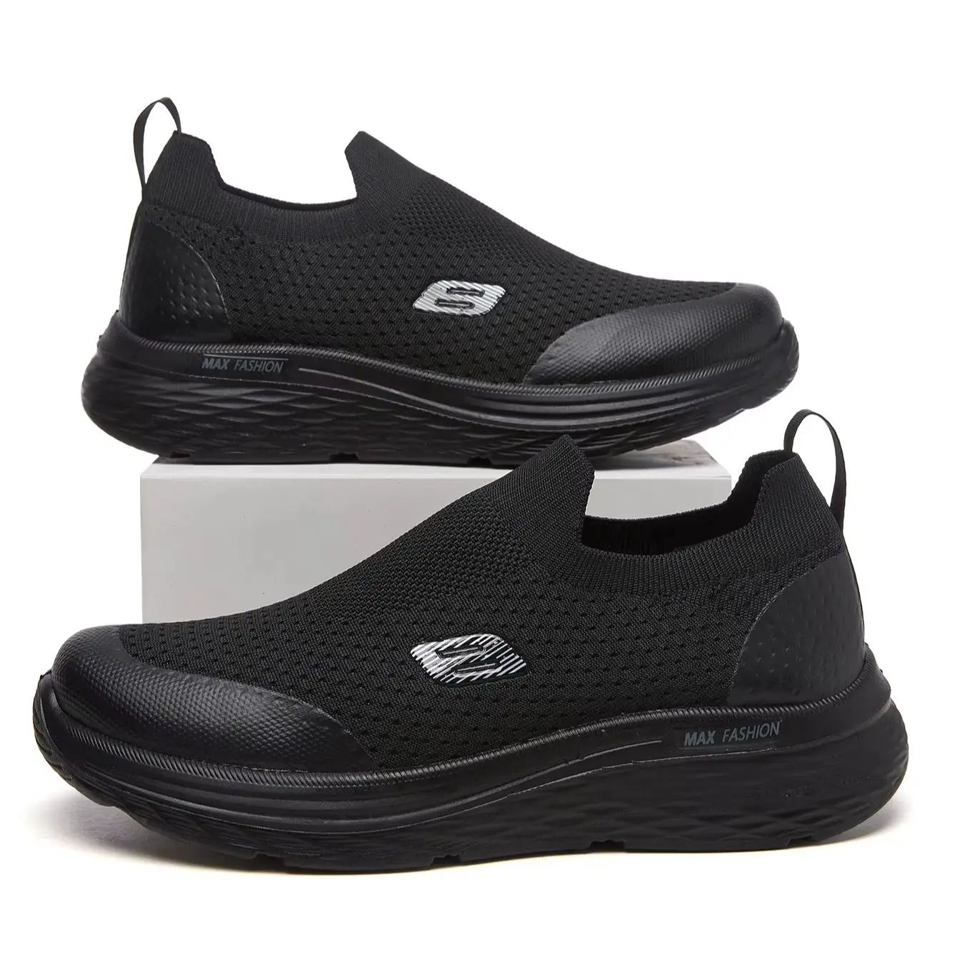 Men Slip On Walking Shoes Breathable Mesh Knit Sneakers Thick Platform Cushion Non-slip Casual Loafers Outdoor Daily Comfort
