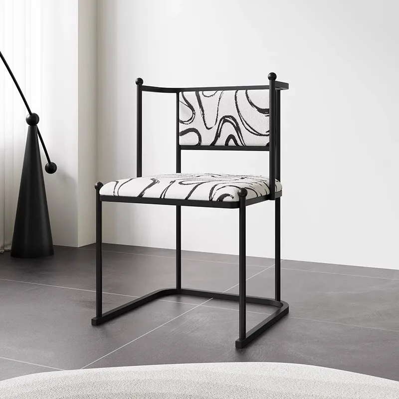 Designer French Din…