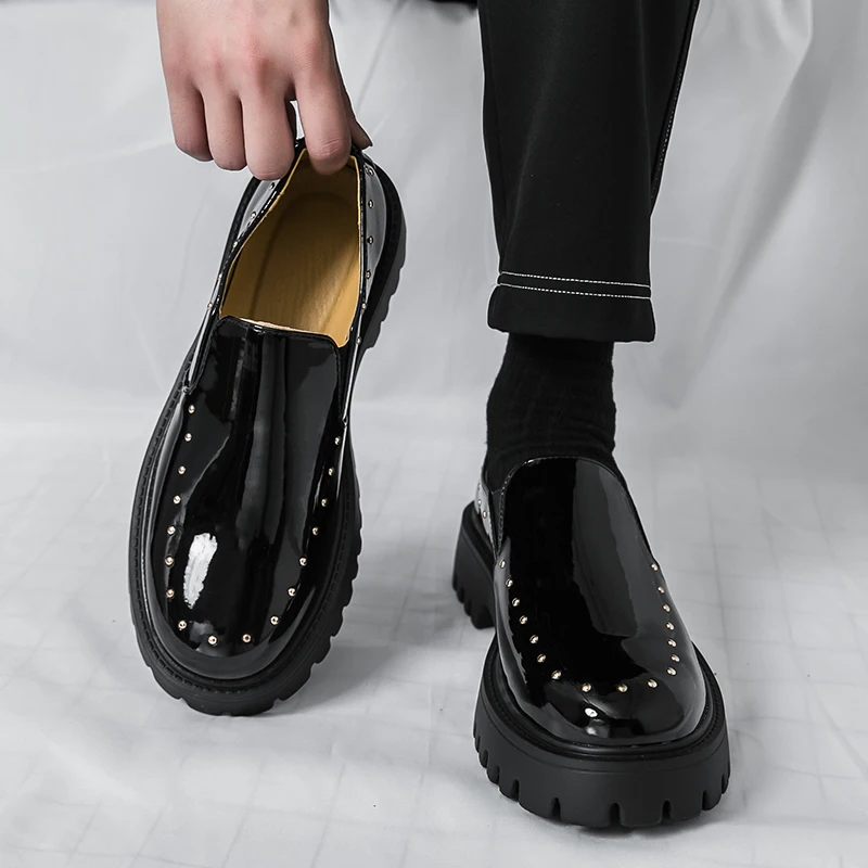 Black Shoes