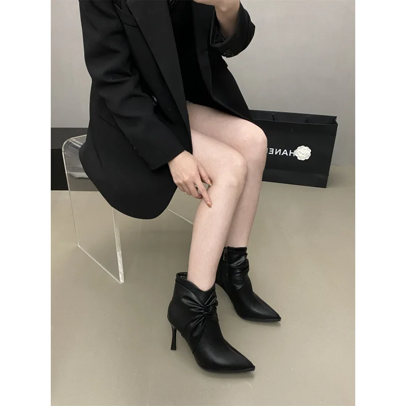 Zapatos botas-calzado de invierno para mujer diseñador de lujo 2024 Rock goma moda señoras otoño tobillo elegante puntiagudo bajo alto