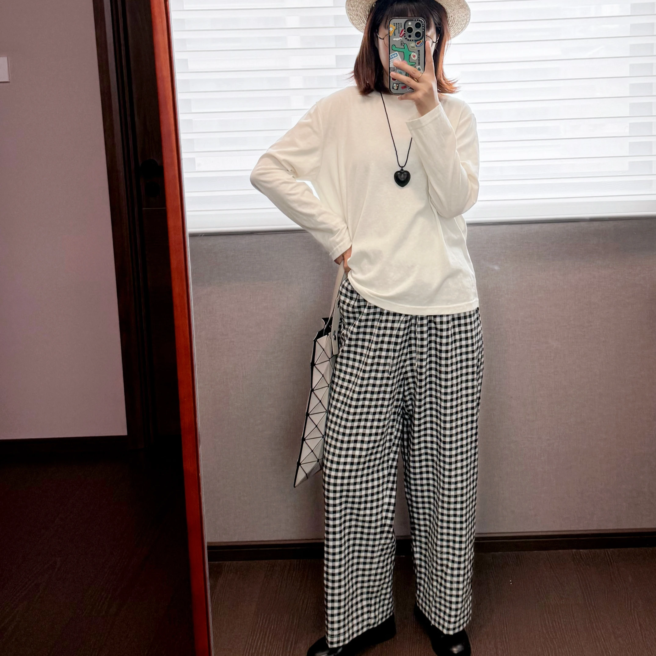 

Comfortable Loose Retro Plaid Pants Elastic Waist Cotton Linen Casual Long Trousers for Women Versatile Easy to Wear Commute ...