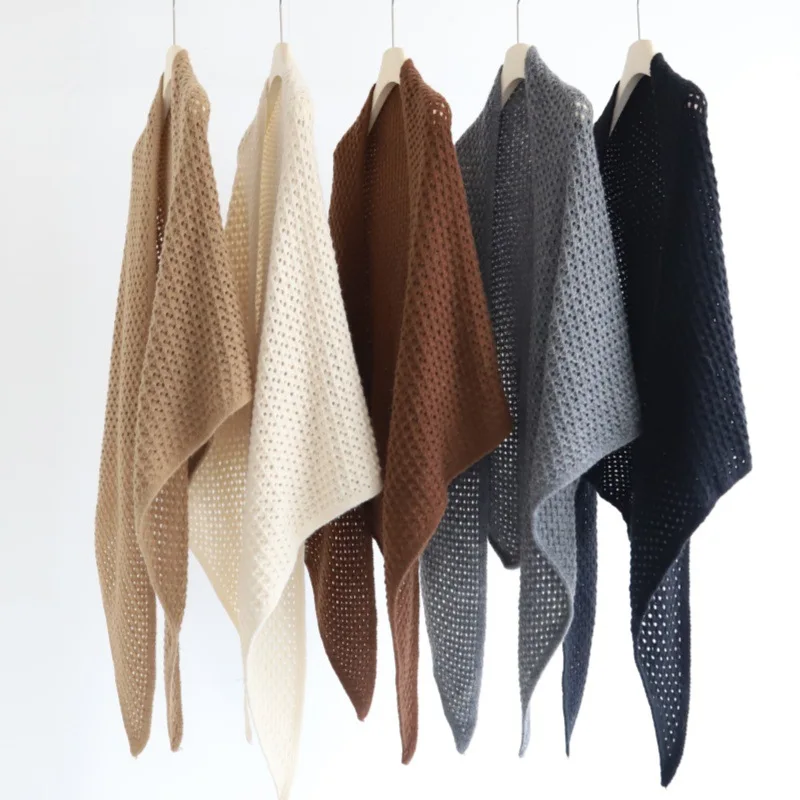 Scialle lavorato a maglia scavato con ago spesso tinta unita, giacca esterna ispessita e allargata, scialle versatile ed elegante