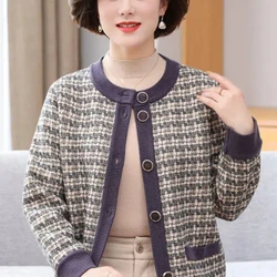 Mom's Plush Thick Printed Grandma Fashion Warm Top Noble Middle Aged and Elderly Cardigan Coat Female