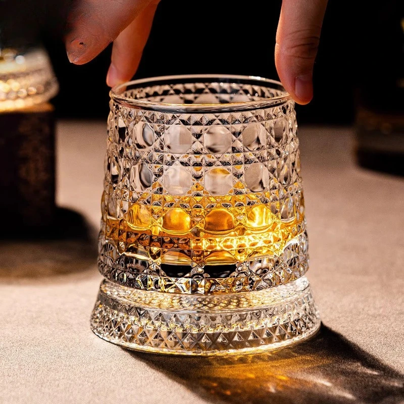 Crystal rotating whiskey glass household high-end beer cup decompression foreign wine cup