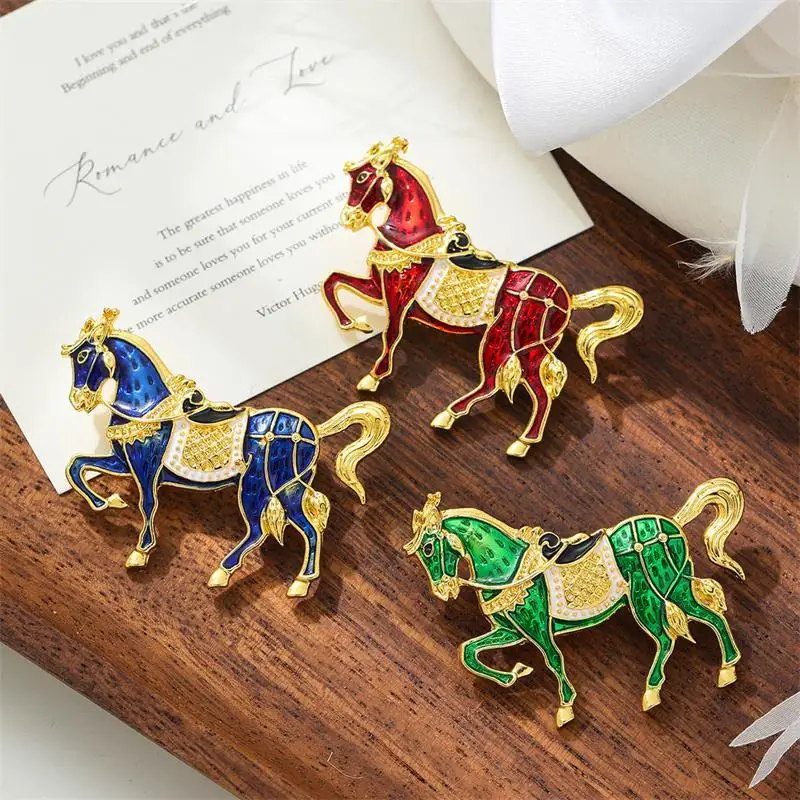 Enamel Alloy Galloping War Horse Zodiac Pony Brooch Pins Women Men Fashion Clothing Accessories Suit Lapel Corsage Gifts
