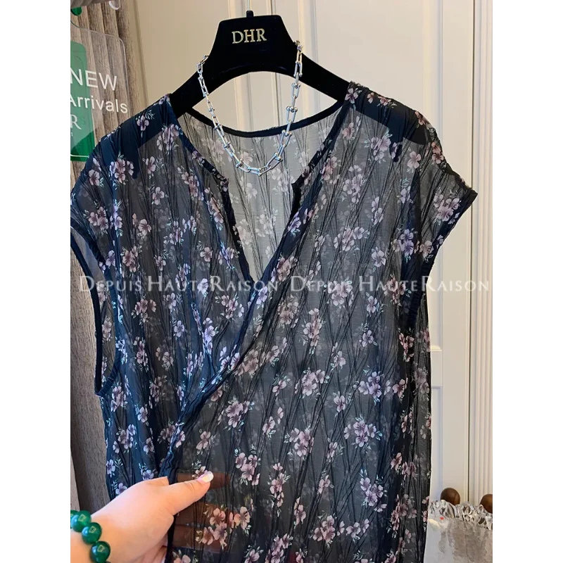 ชุดเดรสคอวีผ่าข้างลายดอกไม้จีบระบายสำหรับผู้หญิง ชุดคลุมกันแดดทันสมัย