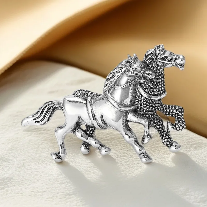 Simple Golden Silver Alloy Galloping Pony Brooches For Unisex Trendy Zodiac Sign Horse Pins Jewelry Gifts Party Shirt Accessory