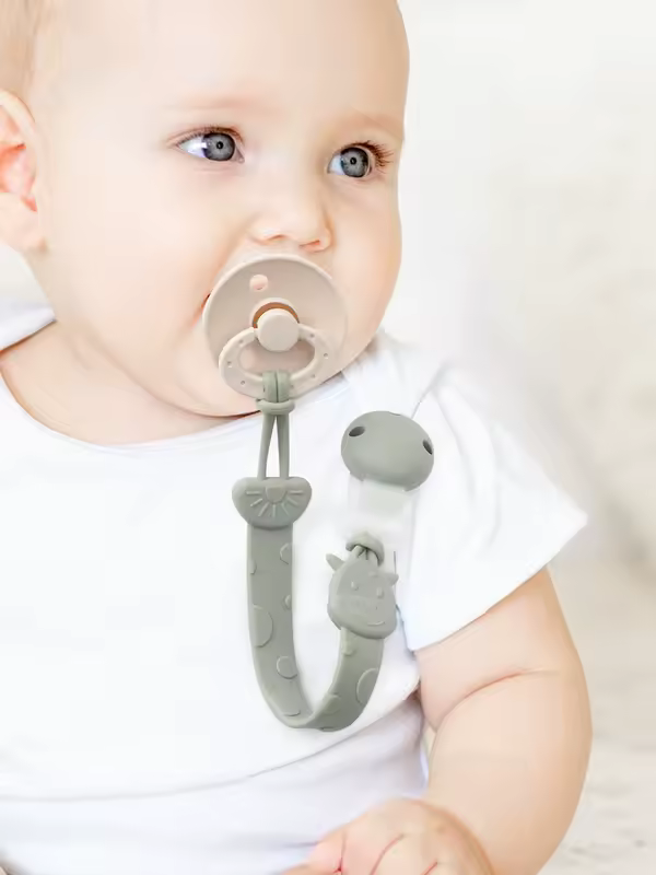 Silicone Pacifier Clips, BPA Free One-Piece Design Pacifier Holder for Baby Boy and Girl 3 Month+, Baby Accessories - Image 6