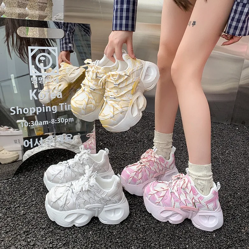 2026 Spring/Summer New Women's Fashion Trend Thick-Soled Color-Rubbed Platform Lace-Up Shoes for Outdoor Wear