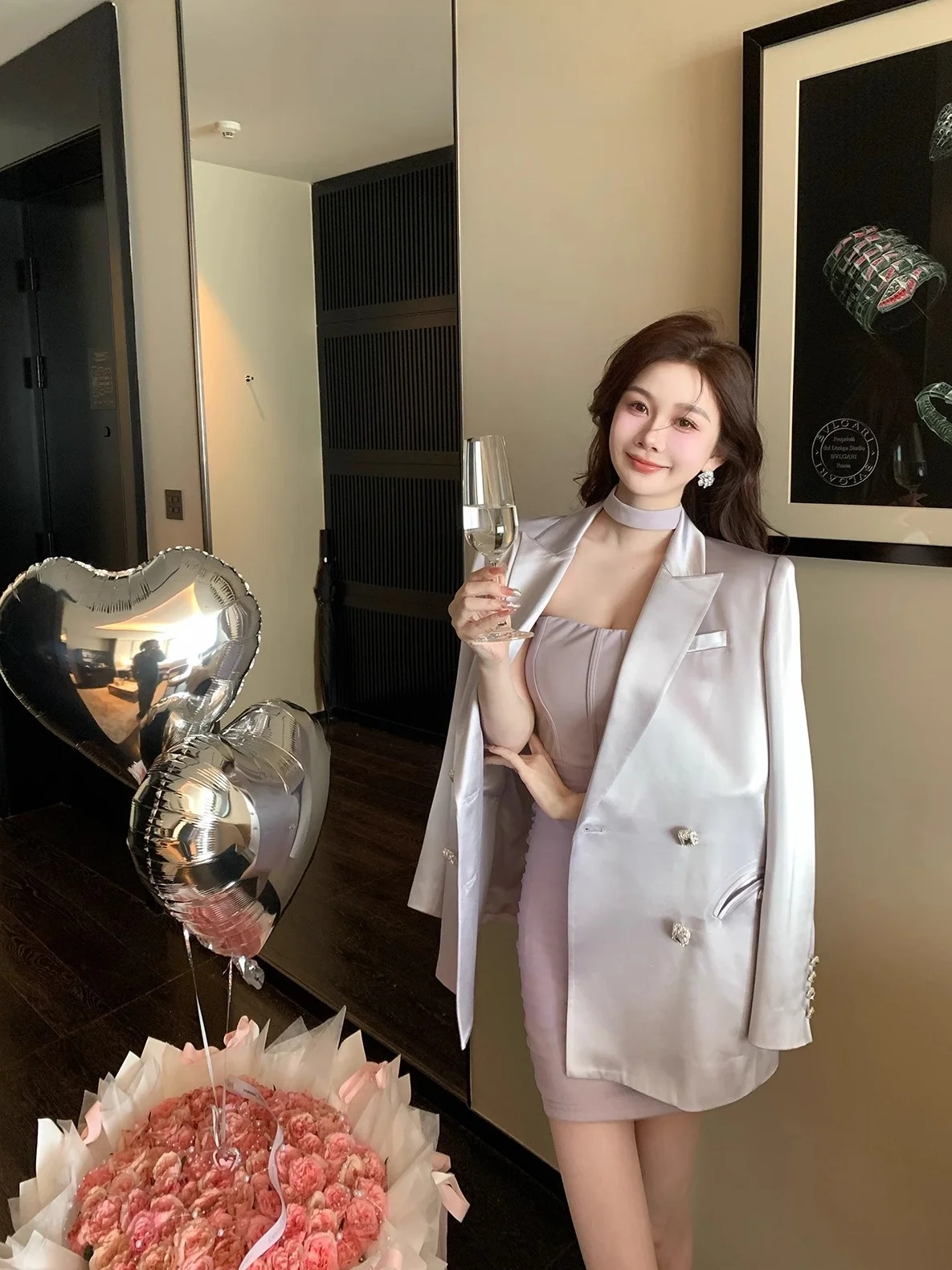 

AZZHEN Роскошный женский пиджак из ацетатного сатина, плотный, глянцевый, для офиса, с длинными рукавами, на одной пуговице