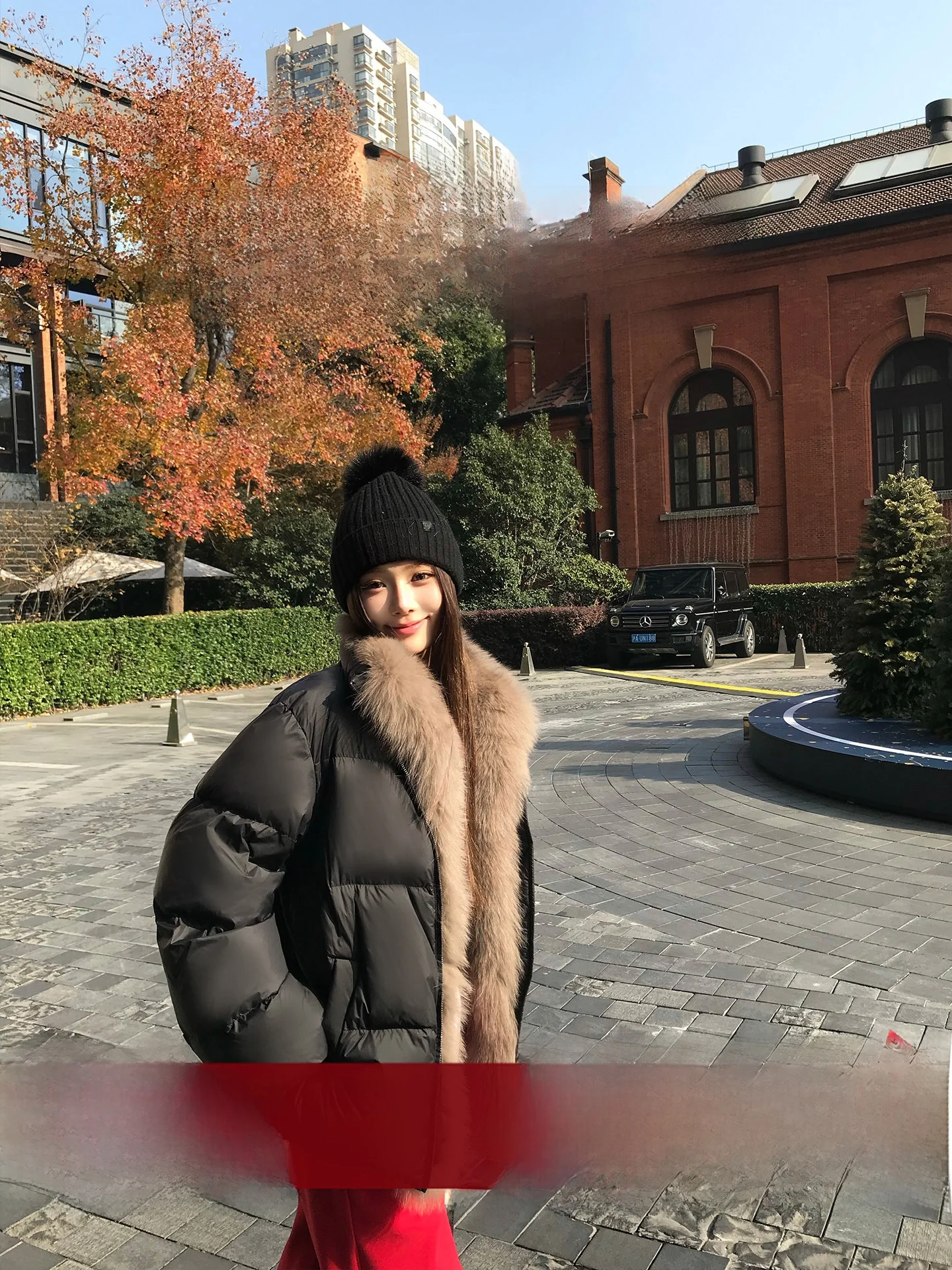 

Пуховик с отстегивающимся меховым воротником, теплый, свободного кроя, с утеплителем из пуха, повседневный стиль