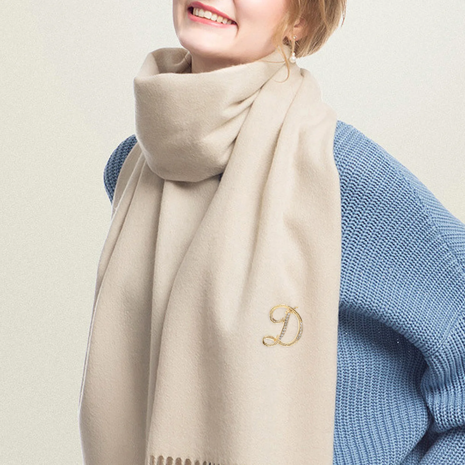 

Letter D Alloy Brooch Pin For Women Fashion Initial Lapel Pin Decorative Clothing Accessory For Shirts Suits Backpacks