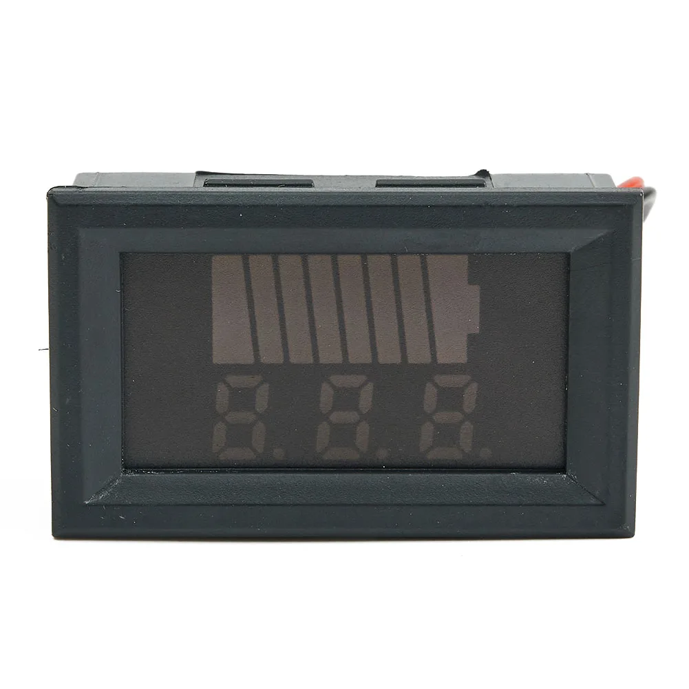 مقياس الفولتميتر للدراجات النارية البحرية للسيارة، مقياس البطارية الرقمي LED، قضبان الطاقة الملونة، نطاق استخدام واسع، جهد سهل القراءة