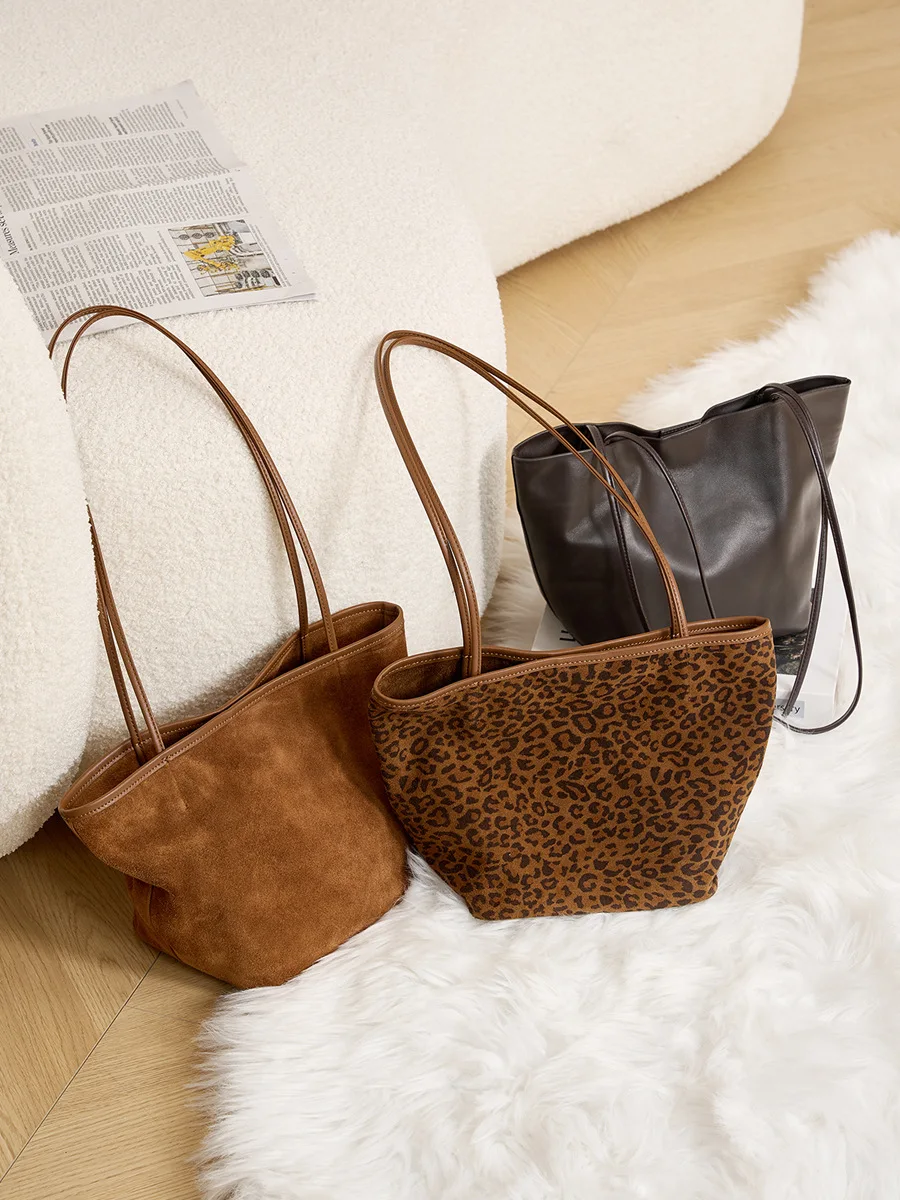 

Сумка на плечо с леопардовым принтом из кожи оленя, 2022, нишевая женская модная сумка в стиле ретро, высококачественная сумка-тоут подмышками для поездок на работу