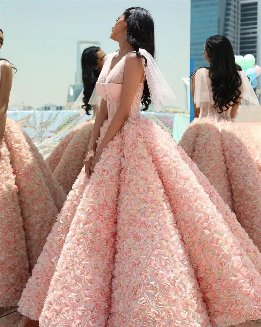 Galajurken Elegante V-Hals Baljurk Quinceanera Jurken Mouwloze Bloem Op De Grond Organza Formele Avondjurken Yculged